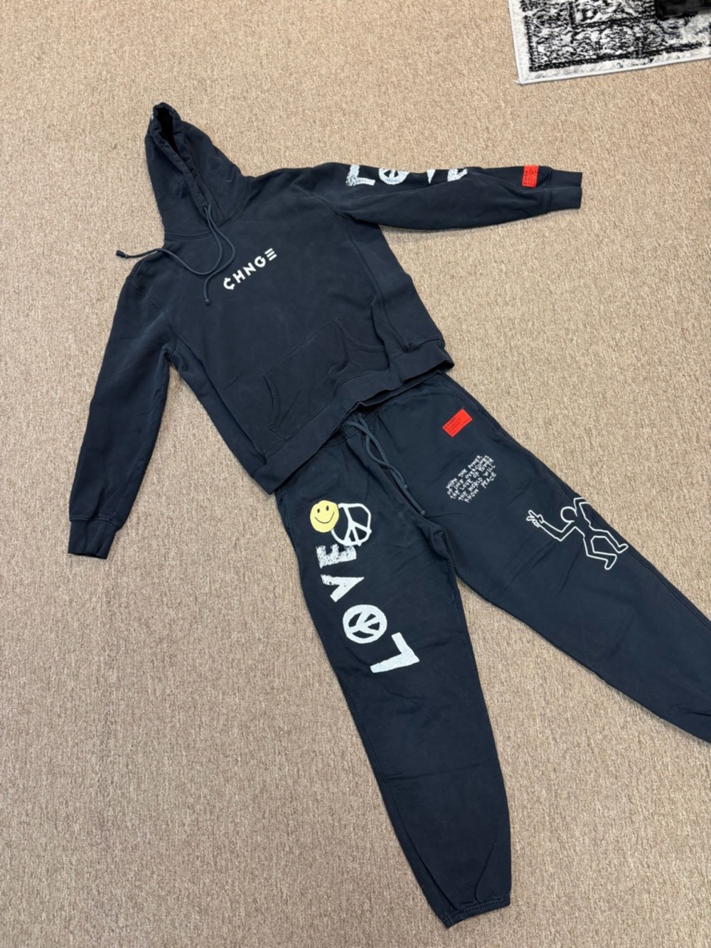 CHNGE Black matching sweats and sweatshirt